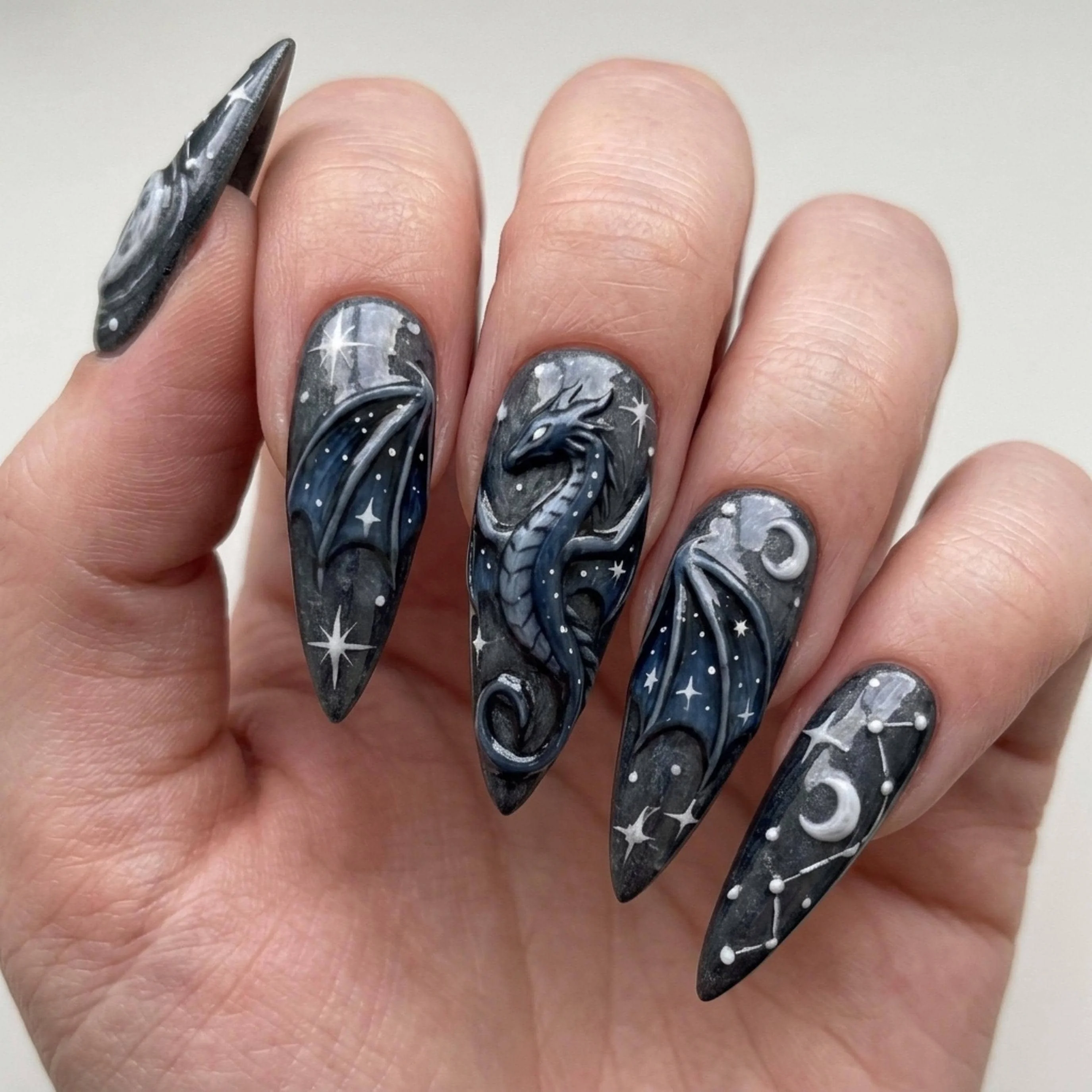 press on nails, custom press on nails, fake nails, Nails Art, stained glass nails, gold press on nails, 3d press on nails, luxury press on nails, handmade press on nails