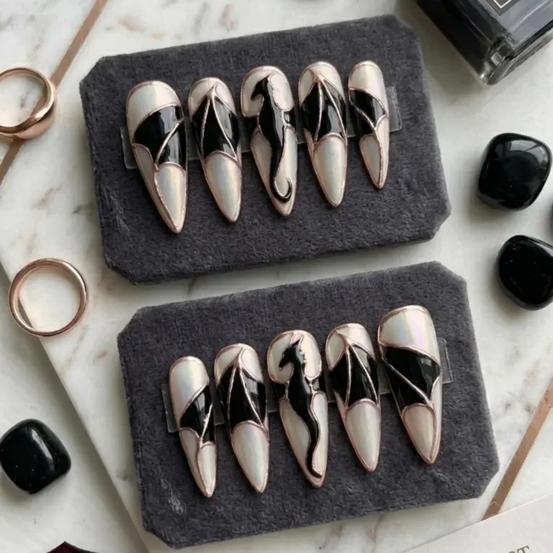 3D Dragon Nails, Stained Glass Nails, press on nails, custom press on nails, fake nails, Nails Art, stained glass nails, gold press on nails, 3d press on nails, luxury press on nails, handmade press on nails