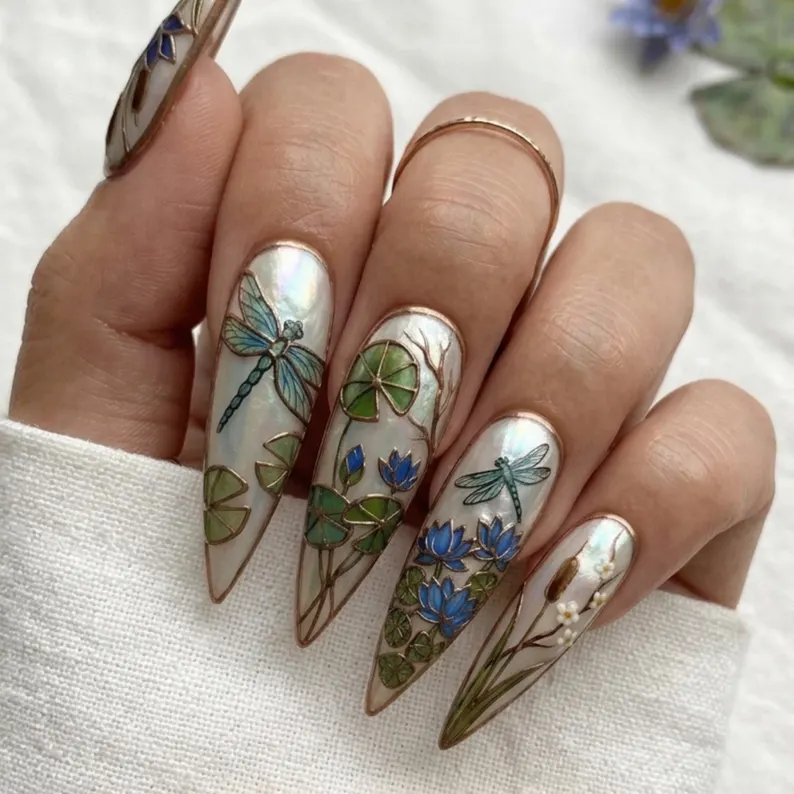 press on nails, iridescent nail art, custom press on nails, fake nails, Nails Art, stained glass nails, gold press on nails, 3d press on nails, luxury press on nails, handmade press on nails