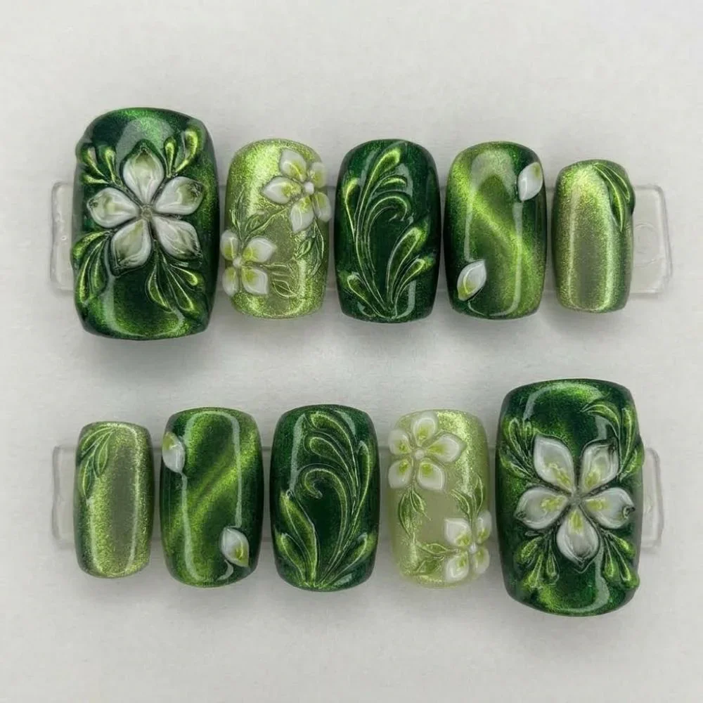 3D Emerald Cat Eye, Press on Toes, press on nails, custom press on nails, fake nails, Nails Art, stained glass nails, gold press on nails, 3d press on nails, luxury press on nails, handmade press on nails