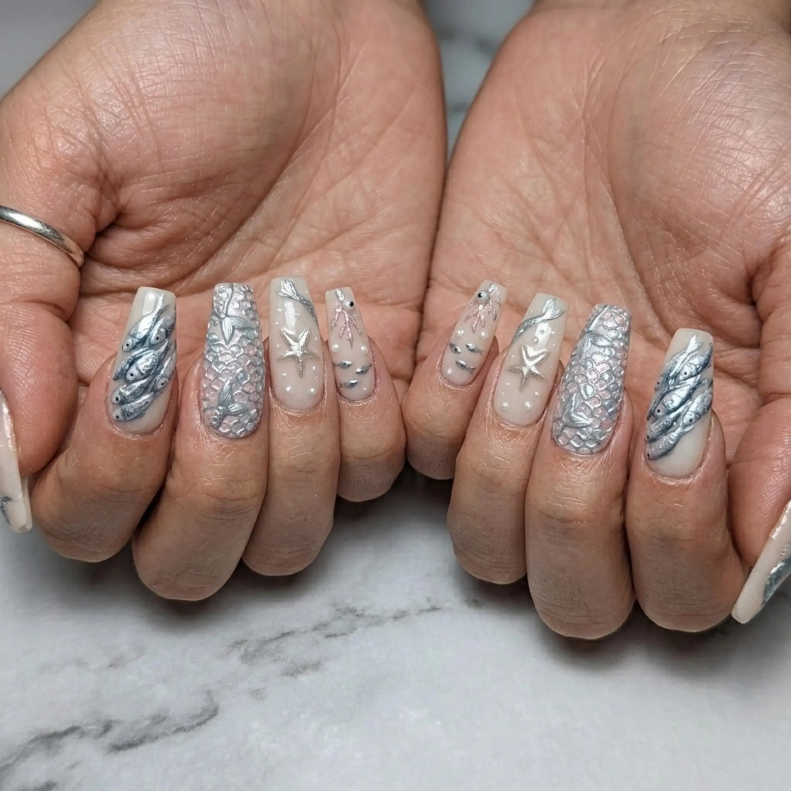press on nails, custom press on nails, fake nails, Nails Art, stained glass nails, gold press on nails, 3d press on nails, luxury press on nails, handmade press on nails