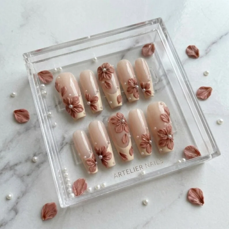 press on nails, custom press on nails, fake nails, Nails Art, stained glass nails, gold press on nails, 3d press on nails, luxury press on nails, handmade press on nails