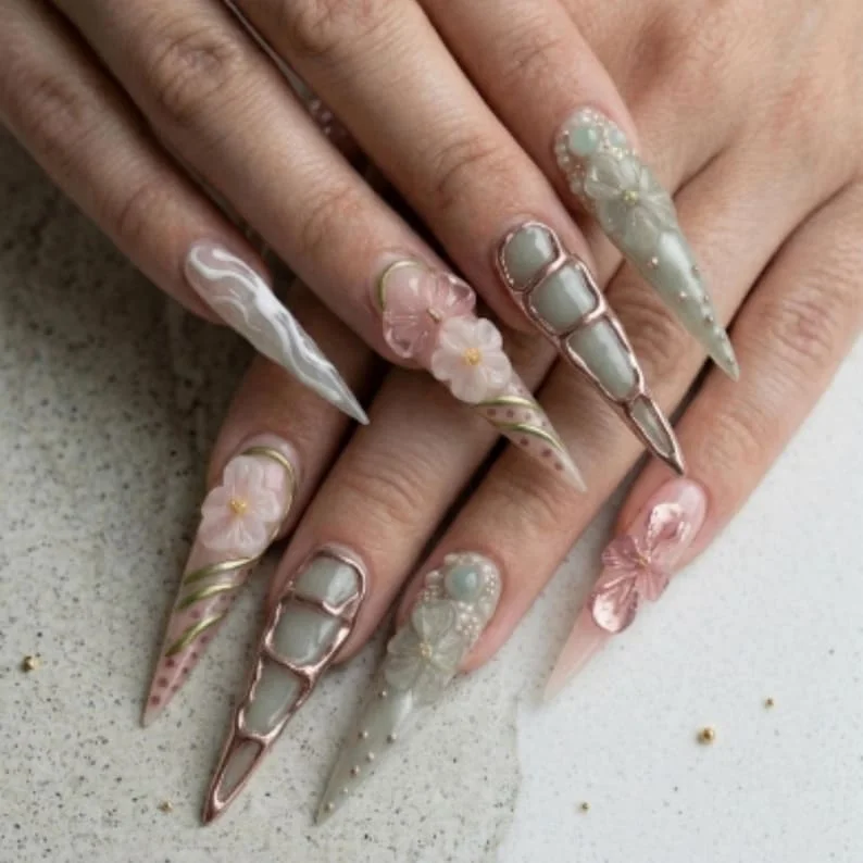 press on nails, custom press on nails, fake nails, Nails Art, stained glass nails, gold press on nails, 3d press on nails, luxury press on nails, handmade press on nails