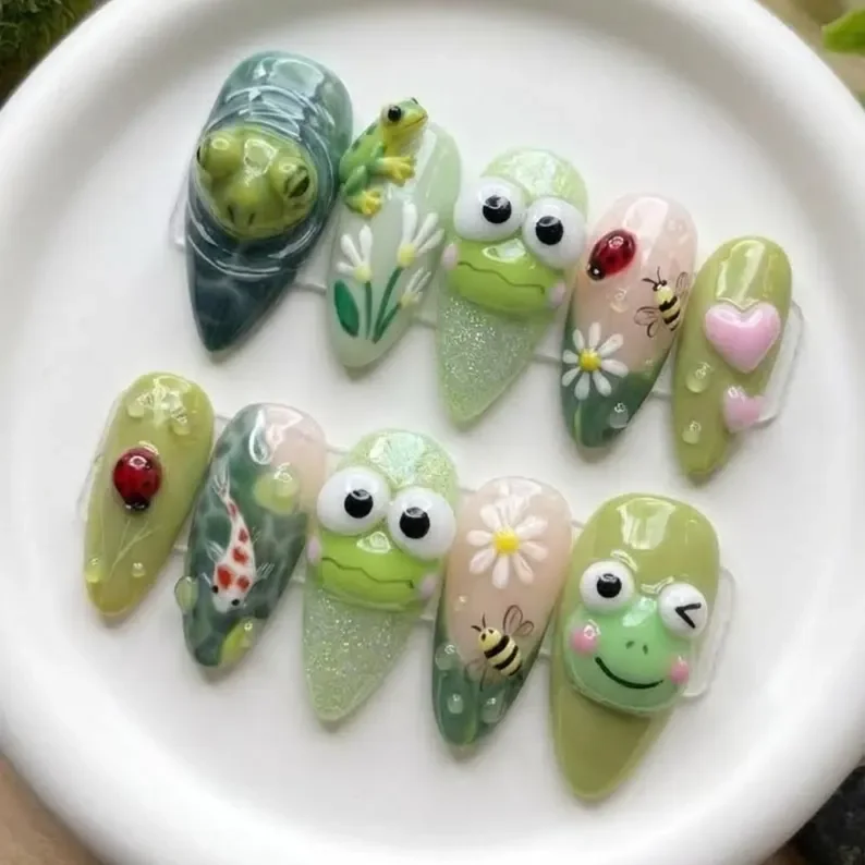 nature themed nails, aquatic nail design, press on nails, custom press on nails, fake nails, Nails Art, stained glass nails, gold press on nails, 3d press on nails, luxury press on nails, handmade press on nails