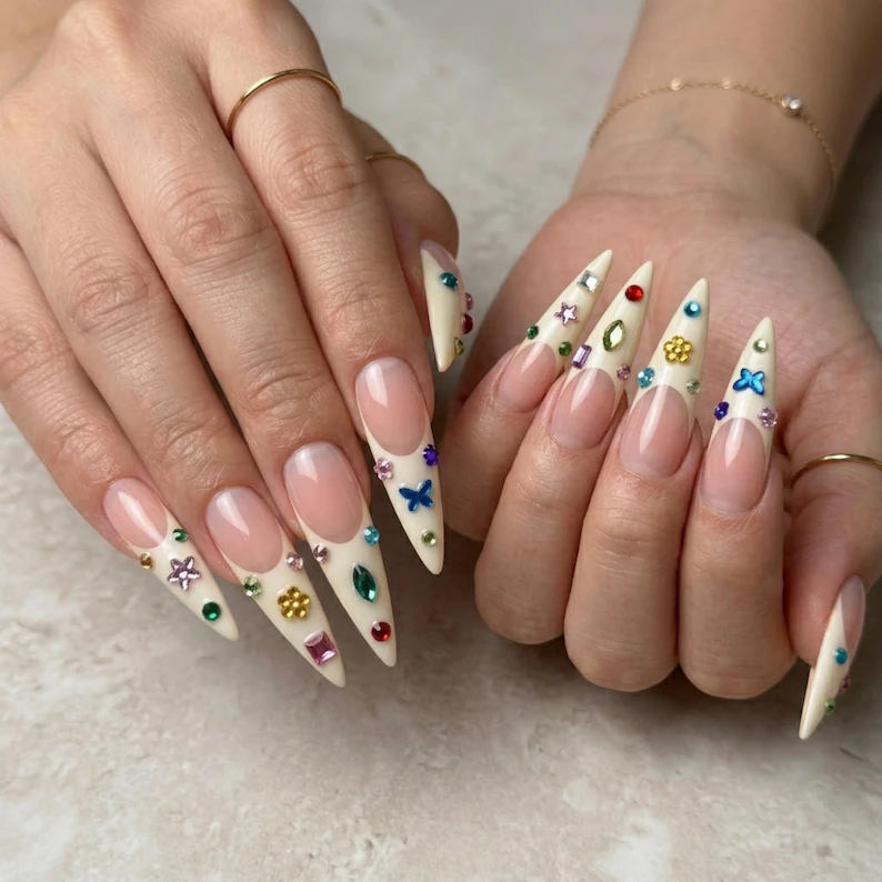 press on nails, custom press on nails, fake nails, Nails Art, stained glass nails, gold press on nails, 3d press on nails, luxury press on nails, handmade press on nails