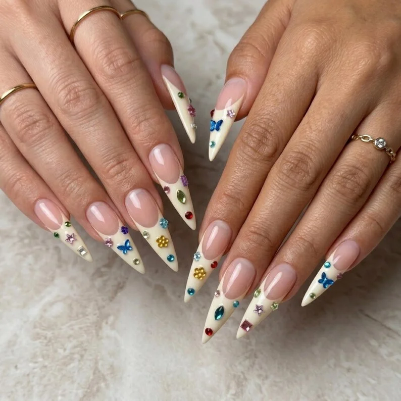 press on nails, custom press on nails, fake nails, Nails Art, stained glass nails, gold press on nails, 3d press on nails, luxury press on nails, handmade press on nails