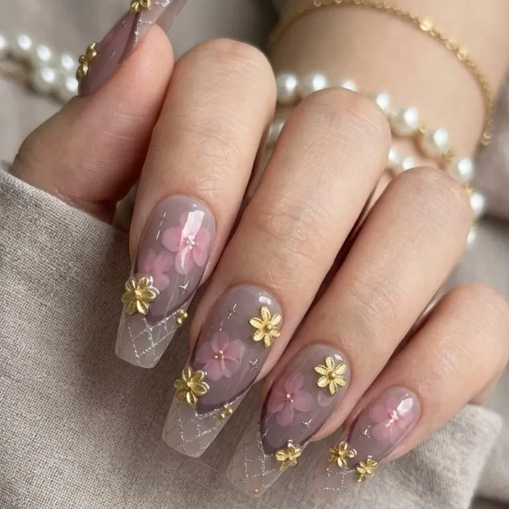 press on nails, custom press on nails, fake nails, Nails Art, stained glass nails, gold press on nails, 3d press on nails, luxury press on nails, handmade press on nails