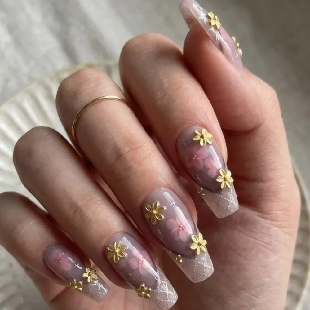 press on nails, custom press on nails, fake nails, Nails Art, stained glass nails, gold press on nails, 3d press on nails, luxury press on nails, handmade press on nails