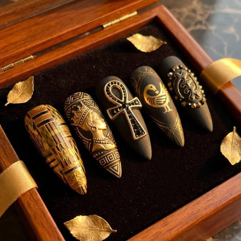 Afrocentric Nails, 3D Gold Queen Ankh, press on nails, custom press on nails, fake nails, Nails Art, stained glass nails, gold press on nails, 3d press on nails, luxury press on nails, handmade press on nails