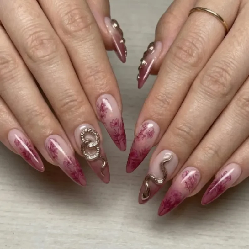 press on nails, custom press on nails, fake nails, Nails Art, stained glass nails, gold press on nails, 3d press on nails, luxury press on nails, handmade press on nails