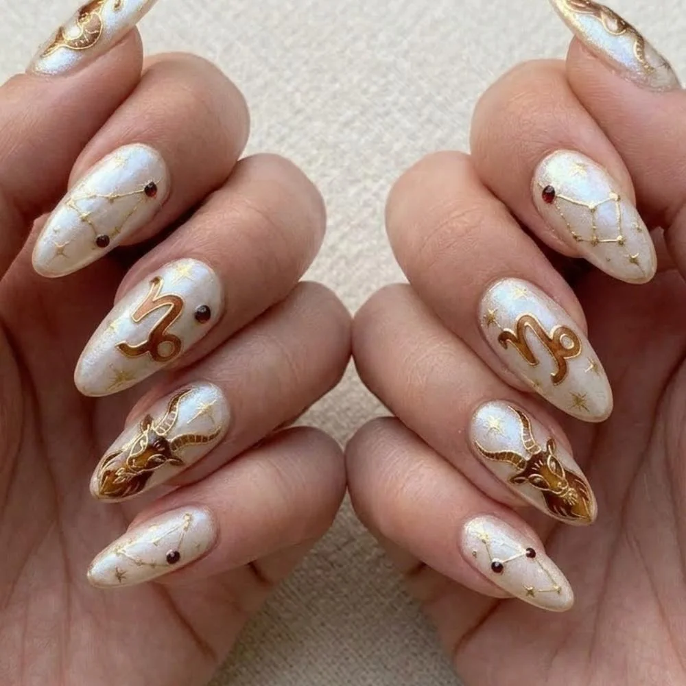press on nails, custom press on nails, fake nails, Nails Art, stained glass nails, gold press on nails, 3d press on nails, luxury press on nails, handmade press on nails