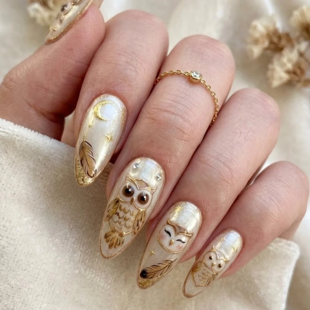 Iridescent Pearl, Fake Nails, press on nails, custom press on nails, fake nails, Nails Art, stained glass nails, gold press on nails, 3d press on nails, luxury press on nails, handmade press on nails