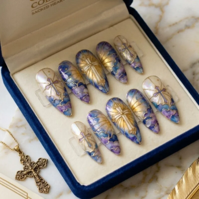 press on nails, custom press on nails, fake nails, Nails Art, stained glass nails, gold press on nails, 3d press on nails, luxury press on nails, handmade press on nails