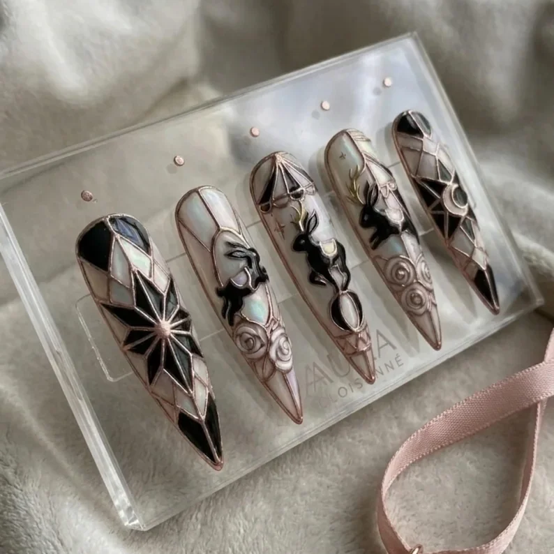 press on nails, custom press on nails, fake nails, Nails Art, stained glass nails, gold press on nails, 3d press on nails, luxury press on nails, handmade press on nails