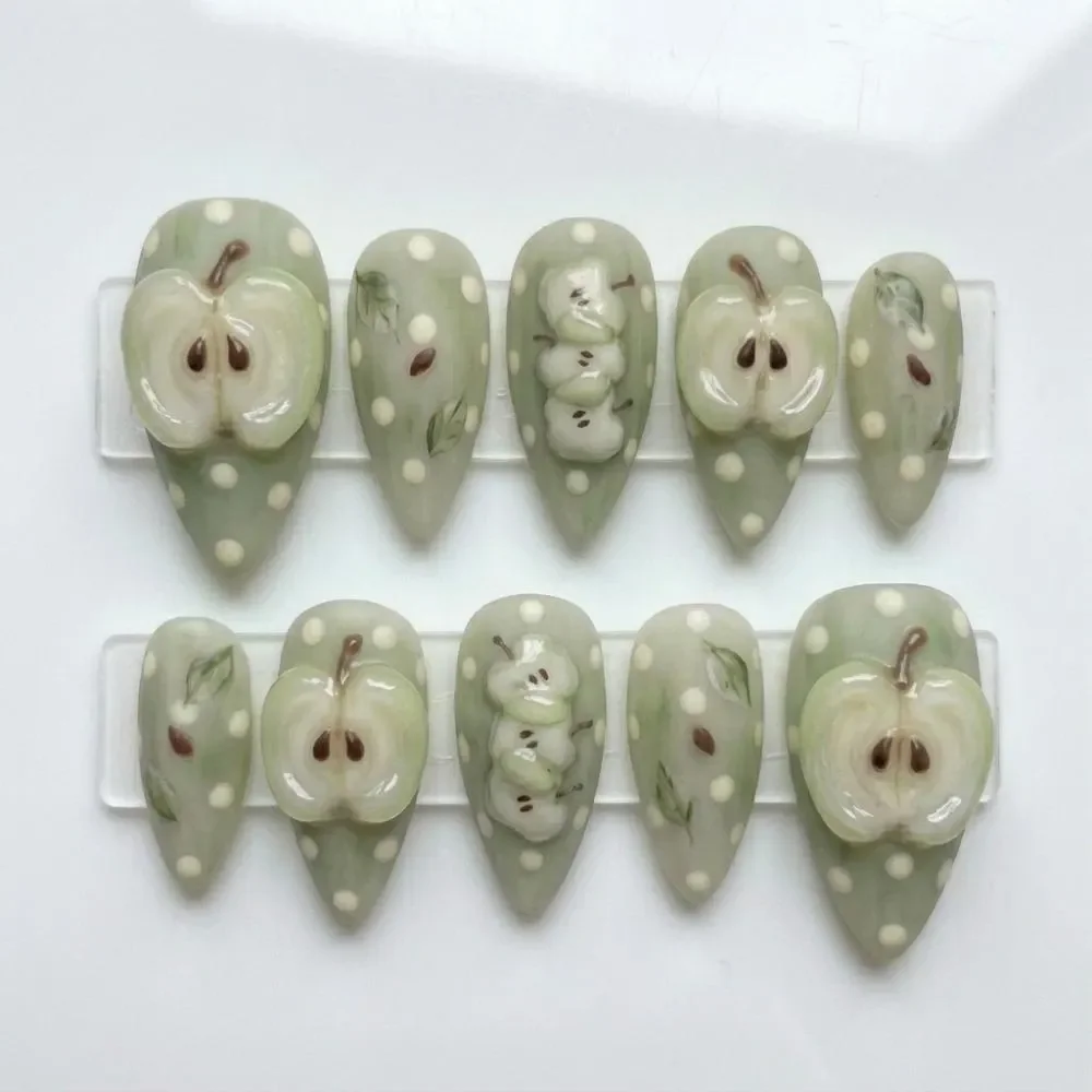 press on nails, custom press on nails, fake nails, Nails Art, stained glass nails, gold press on nails, 3d press on nails, luxury press on nails, handmade press on nails