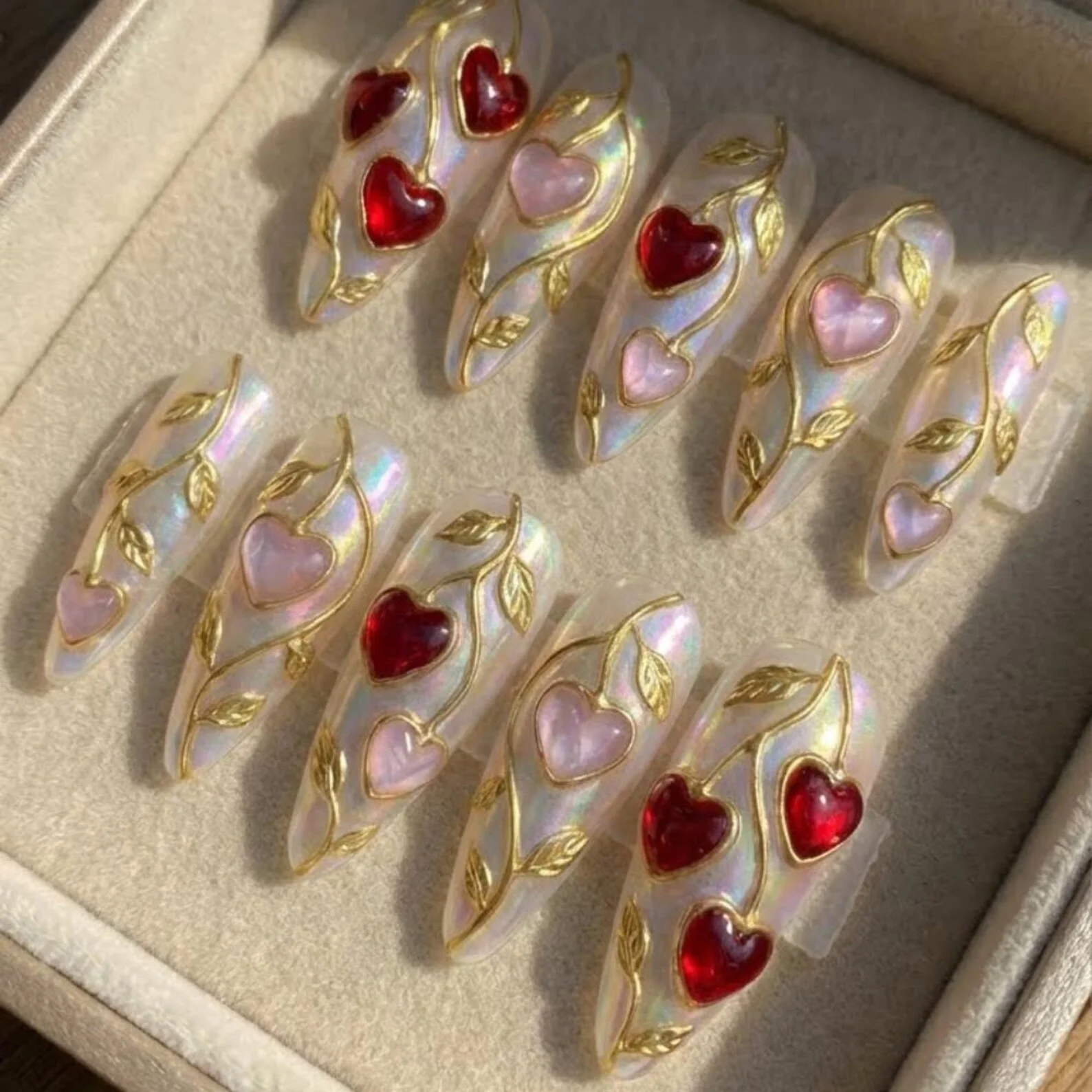 Gold Vine, Coquette Nails, press on nails, custom press on nails, fake nails, Nails Art, stained glass nails, gold press on nails, 3d press on nails, luxury press on nails, handmade press on nails