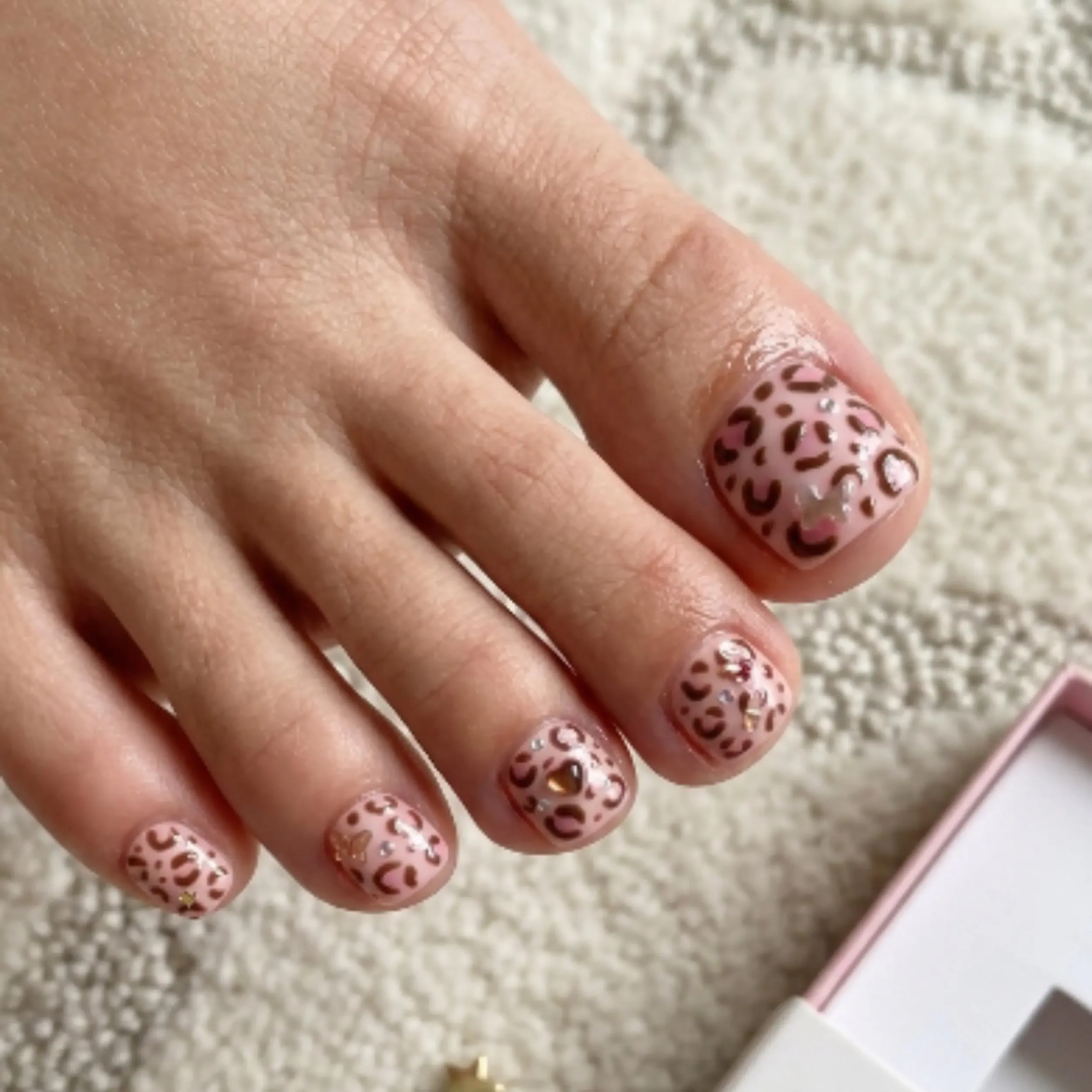 Y2K Butterfly, Kawaii Cheetah, press on nails, custom press on nails, fake nails, Nails Art, stained glass nails, gold press on nails, 3d press on nails, luxury press on nails, handmade press on nails