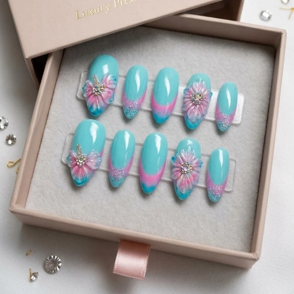 press on nails, custom press on nails, fake nails, Nails Art, stained glass nails, gold press on nails, 3d press on nails, luxury press on nails, handmade press on nails