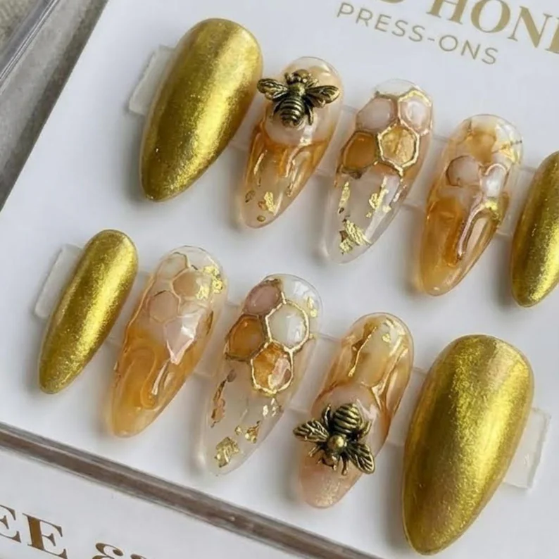3D honeycomb nails, press on nails, custom press on nails, fake nails, Nails Art, stained glass nails, gold press on nails, 3d press on nails, luxury press on nails, handmade press on nails