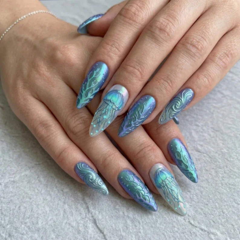 press on nails, custom press on nails, fake nails, Nails Art, stained glass nails, gold press on nails, 3d press on nails, luxury press on nails, handmade press on nails
