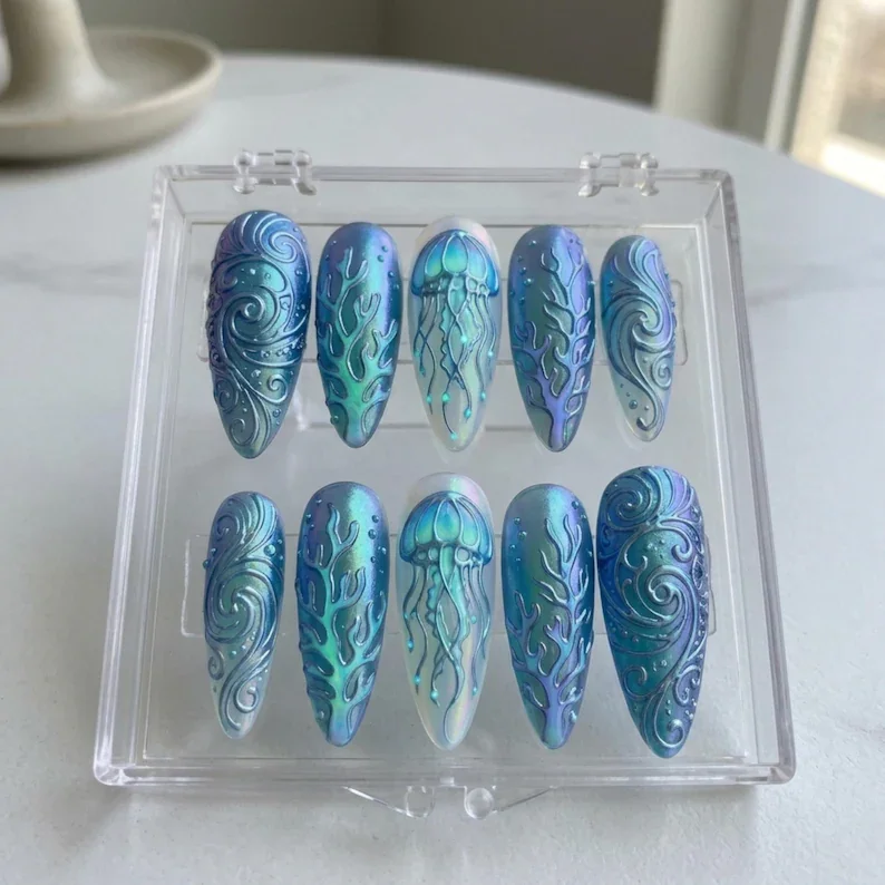 press on nails, custom press on nails, fake nails, Nails Art, stained glass nails, gold press on nails, 3d press on nails, luxury press on nails, handmade press on nails