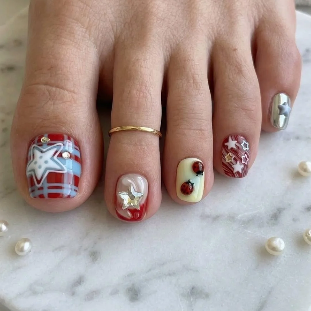 Toes Press On, Red Plaid, press on nails, custom press on nails, fake nails, Nails Art, stained glass nails, gold press on nails, 3d press on nails, luxury press on nails, handmade press on nails