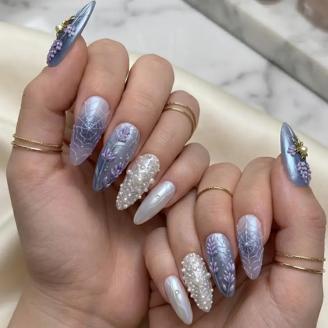 press on nails, custom press on nails, fake nails, Nails Art, stained glass nails, gold press on nails, 3d press on nails, luxury press on nails, handmade press on nails