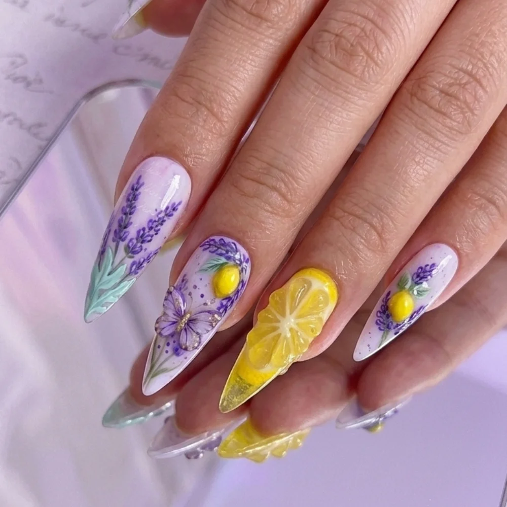 press on nails, custom press on nails, fake nails, Nails Art, stained glass nails, gold press on nails, 3d press on nails, luxury press on nails, handmade press on nails