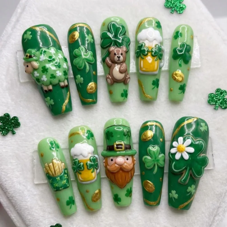 sheep nail design, beer mug design, press on nails, custom press on nails, fake nails, Nails Art, stained glass nails, gold press on nails, 3d press on nails, luxury press on nails, handmade press on nails