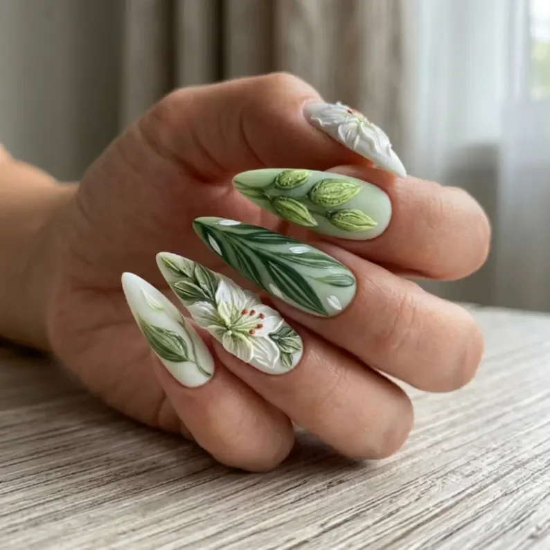 press on nails, custom press on nails, fake nails, Nails Art, stained glass nails, gold press on nails, 3d press on nails, luxury press on nails, handmade press on nails