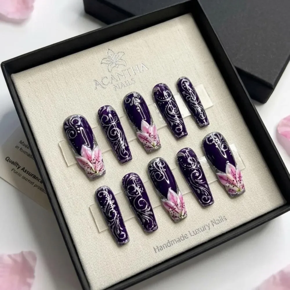 press on nails, custom press on nails, fake nails, Nails Art, stained glass nails, gold press on nails, 3d press on nails, luxury press on nails, handmade press on nails