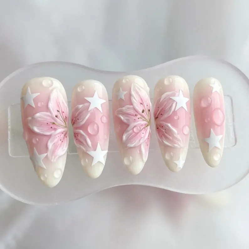 press on nails, custom press on nails, fake nails, Nails Art, stained glass nails, gold press on nails, 3d press on nails, luxury press on nails, handmade press on nails