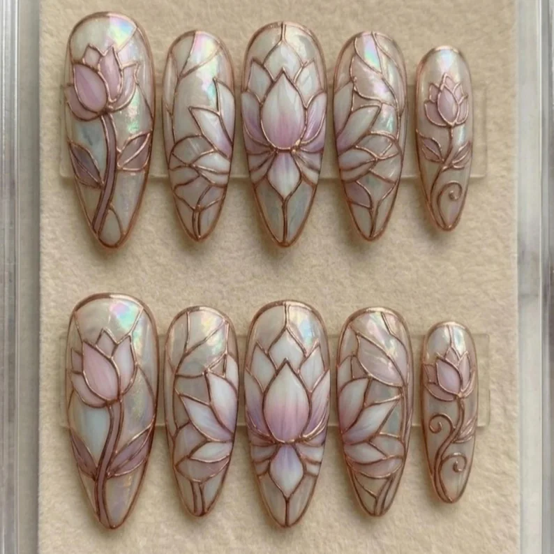 press on nails, iridescent rose gold, custom press on nails, fake nails, Nails Art, stained glass nails, gold press on nails, 3d press on nails, luxury press on nails, handmade press on nails