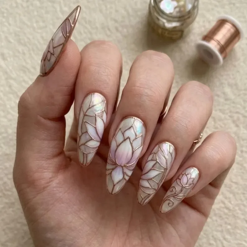press on nails, iridescent rose gold, custom press on nails, fake nails, Nails Art, stained glass nails, gold press on nails, 3d press on nails, luxury press on nails, handmade press on nails