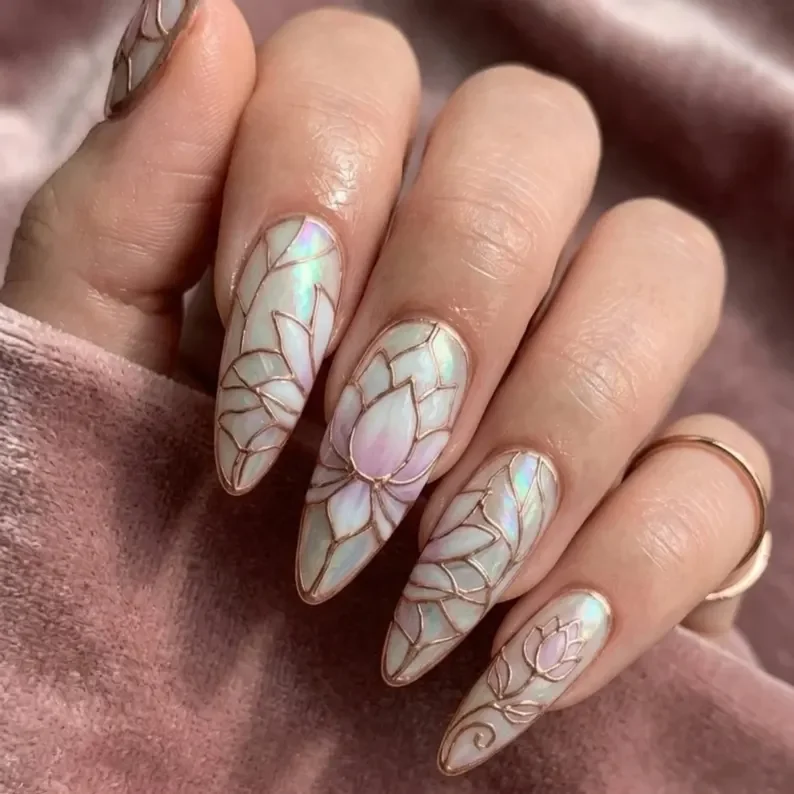 filigree flower, rose gold nails, press on nails, custom press on nails, fake nails, Nails Art, stained glass nails, gold press on nails, 3d press on nails, luxury press on nails, handmade press on nails