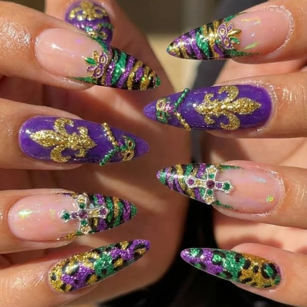 Fleur De Lis, Glitter Leopard, press on nails, custom press on nails, fake nails, Nails Art, stained glass nails, gold press on nails, 3d press on nails, luxury press on nails, handmade press on nails