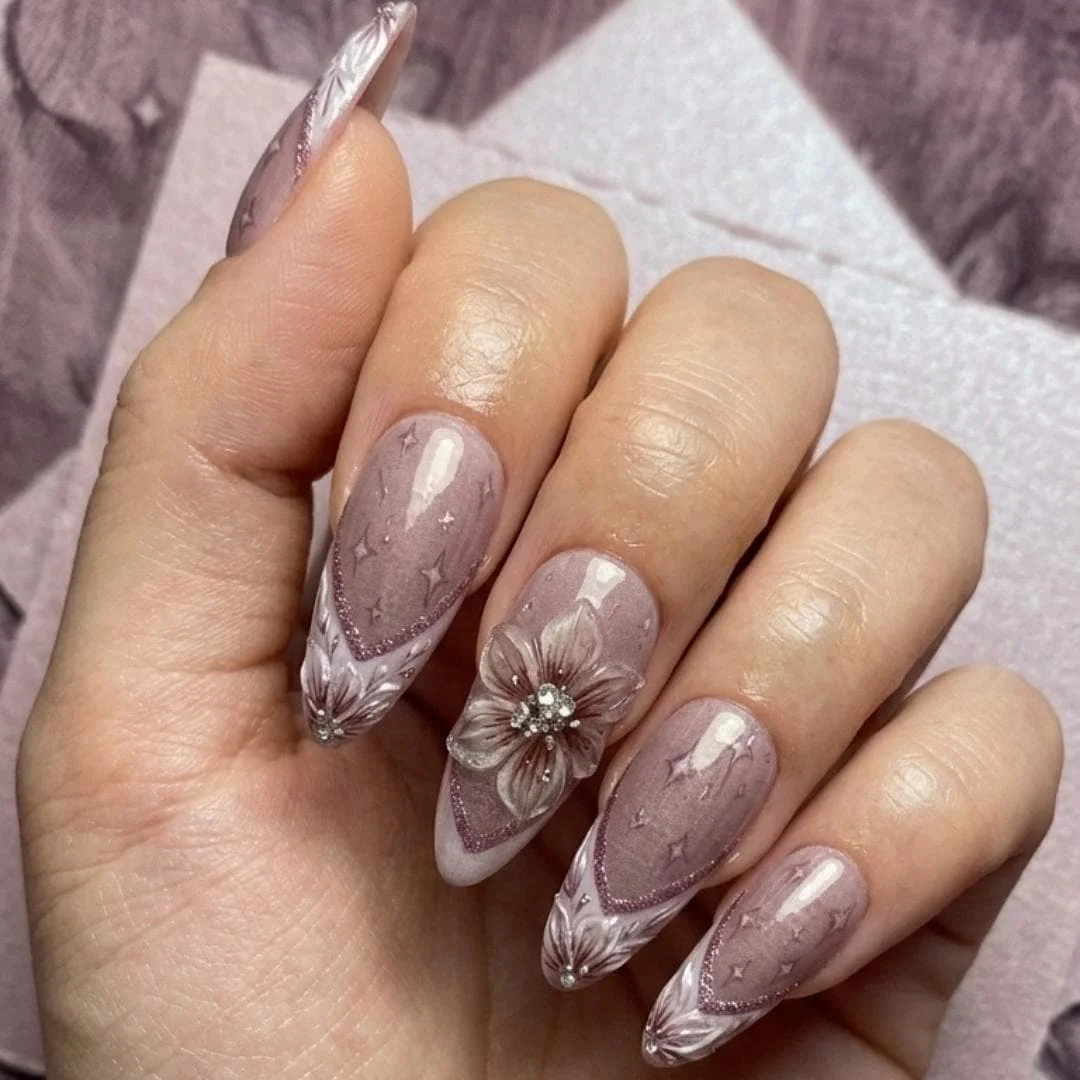 press on nails, custom press on nails, fake nails, Nails Art, stained glass nails, gold press on nails, 3d press on nails, luxury press on nails, handmade press on nails