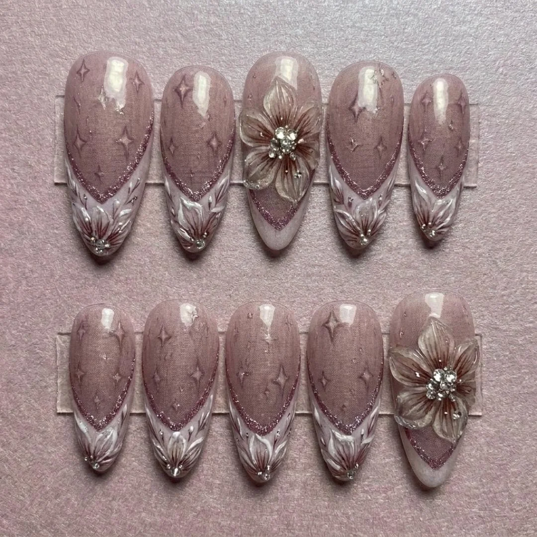 press on nails, custom press on nails, fake nails, Nails Art, stained glass nails, gold press on nails, 3d press on nails, luxury press on nails, handmade press on nails