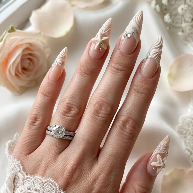 3D mermaidcore nails, seashell bridal nails, press on nails, custom press on nails, fake nails, Nails Art, stained glass nails, gold press on nails, 3d press on nails, luxury press on nails, handmade press on nails