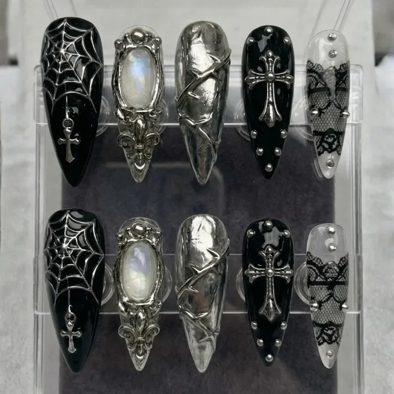 press on nails, custom press on nails, fake nails, Nails Art, stained glass nails, gold press on nails, 3d press on nails, luxury press on nails, handmade press on nails