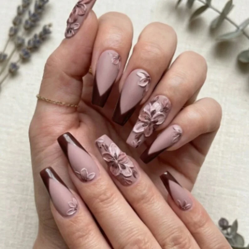 press on nails, custom press on nails, fake nails, Nails Art, stained glass nails, gold press on nails, 3d press on nails, luxury press on nails, handmade press on nails