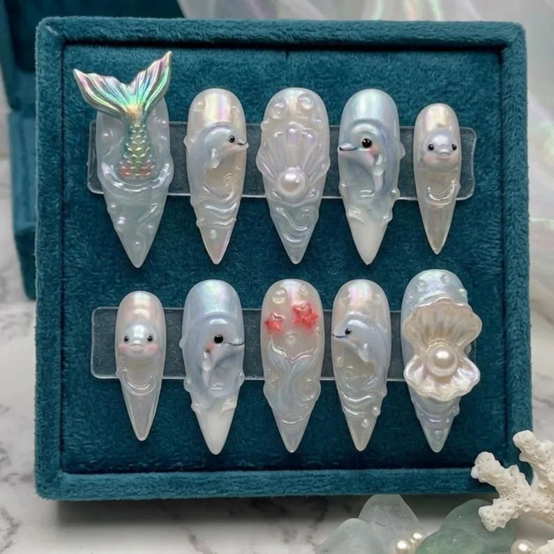 press on nails, custom press on nails, fake nails, Nails Art, stained glass nails, gold press on nails, 3d press on nails, luxury press on nails, handmade press on nails