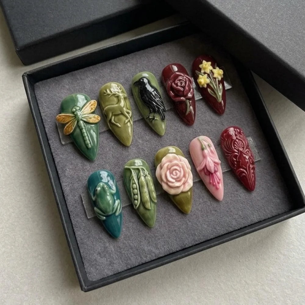 press on nails, custom press on nails, fake nails, Nails Art, stained glass nails, gold press on nails, 3d press on nails, luxury press on nails, handmade press on nails