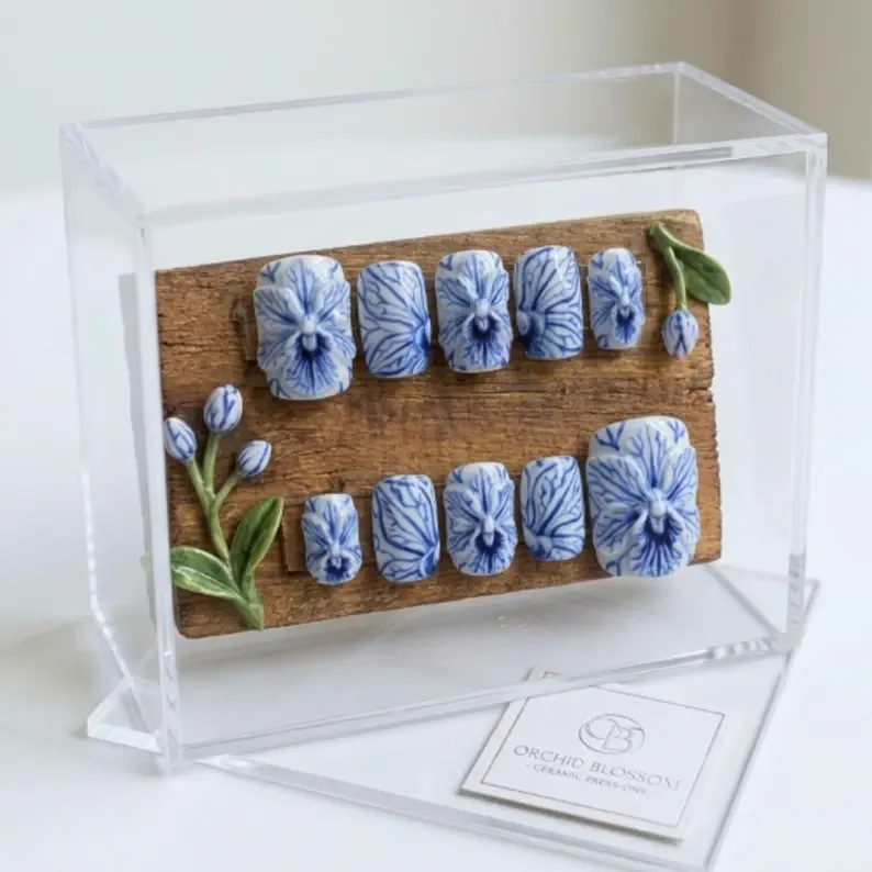 press on nails, custom press on nails, fake nails, Nails Art, stained glass nails, gold press on nails, 3d press on nails, luxury press on nails, handmade press on nails