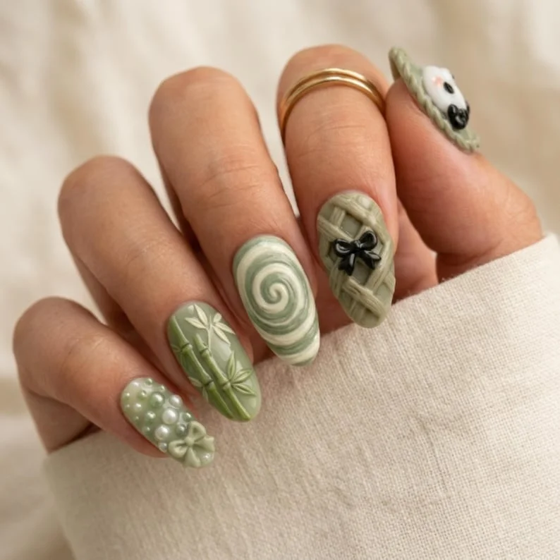 press on nails, custom press on nails, fake nails, Nails Art, stained glass nails, gold press on nails, 3d press on nails, luxury press on nails, handmade press on nails