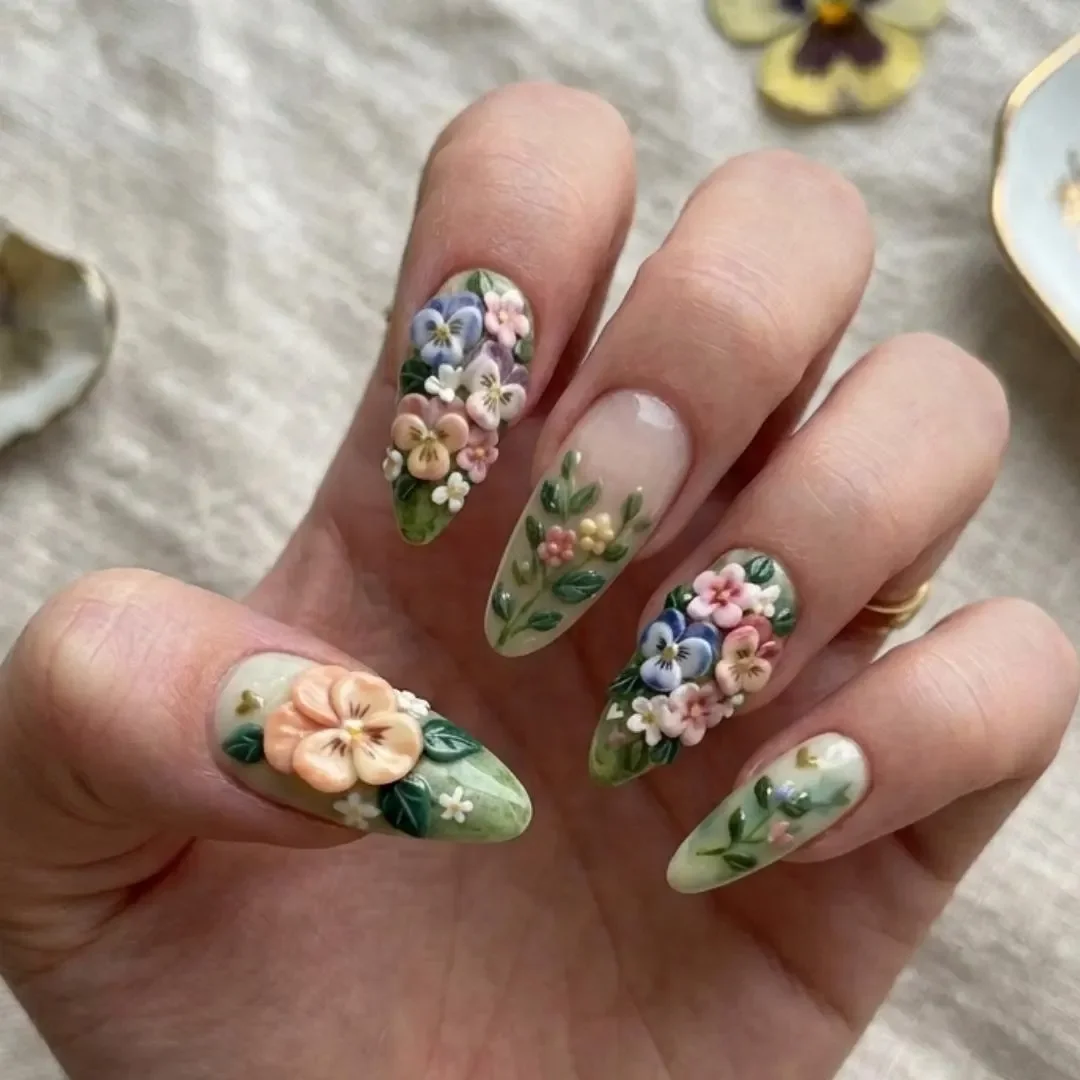 garden nails, press on nails, custom press on nails, fake nails, Nails Art, stained glass nails, gold press on nails, 3d press on nails, luxury press on nails, handmade press on nails