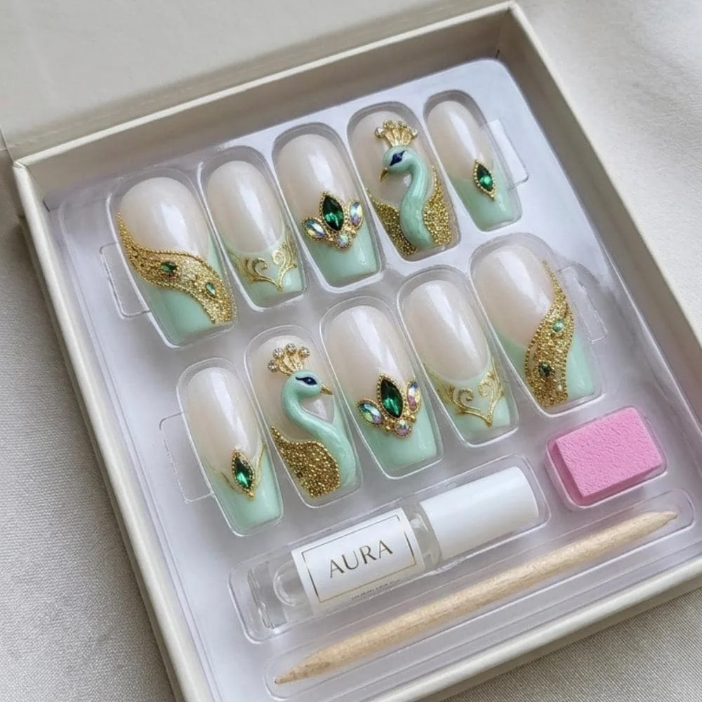 press on nails, custom press on nails, fake nails, Nails Art, stained glass nails, gold press on nails, 3d press on nails, luxury press on nails, handmade press on nails