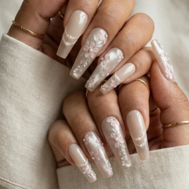Cat Eye Nails, Wedding Nail Art, press on nails, custom press on nails, fake nails, Nails Art, stained glass nails, gold press on nails, 3d press on nails, luxury press on nails, handmade press on nails