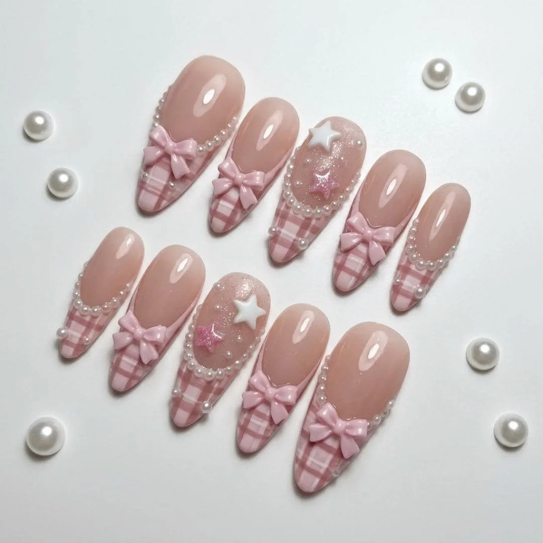 press on nails, custom press on nails, fake nails, Nails Art, stained glass nails, gold press on nails, 3d press on nails, luxury press on nails, handmade press on nails