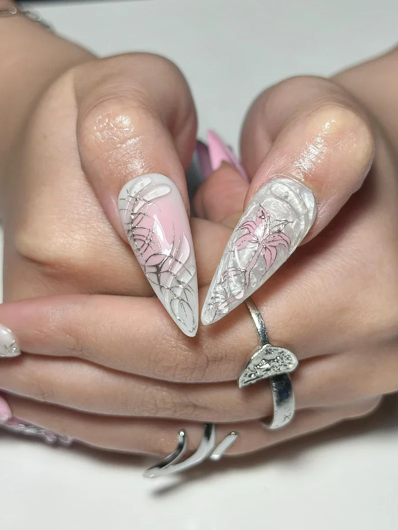 press on nails, custom press on nails, fake nails, Nails Art, stained glass nails, gold press on nails, 3d press on nails, luxury press on nails, handmade press on nails